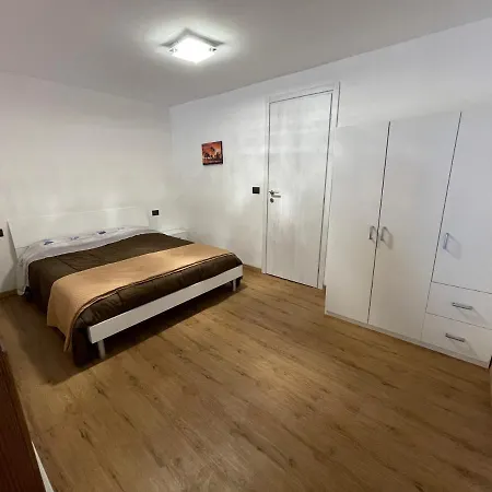 Apartamento Il Portico Vado Ligure Exterior foto